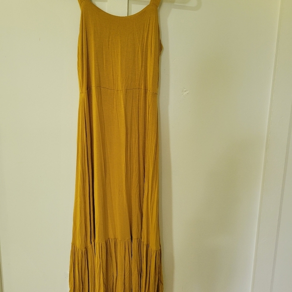 Mustard Yellow Sleeveless Dress - Picture 2 of 11